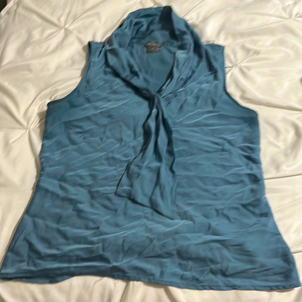 Ann Taylor short sleeveless blouse